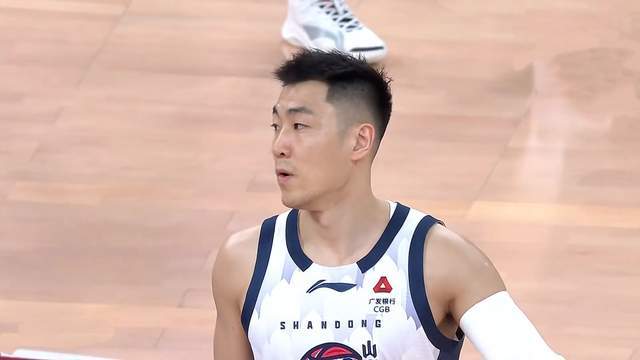 九五至尊-山东男篮捍卫主场，克里斯控制情绪 上海有变阵空间 洛夫顿成关键